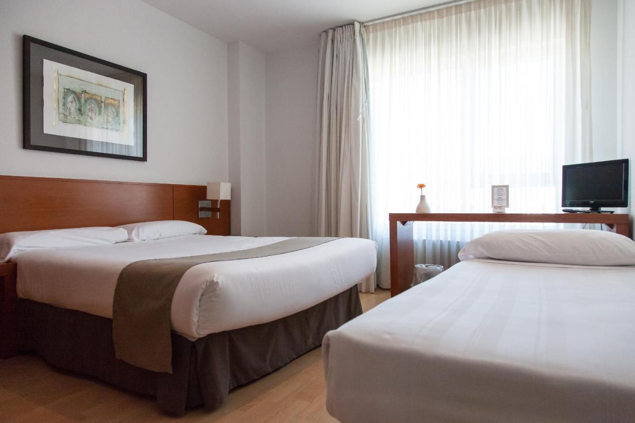 Hotel Miera Lierganes Bagian luar foto