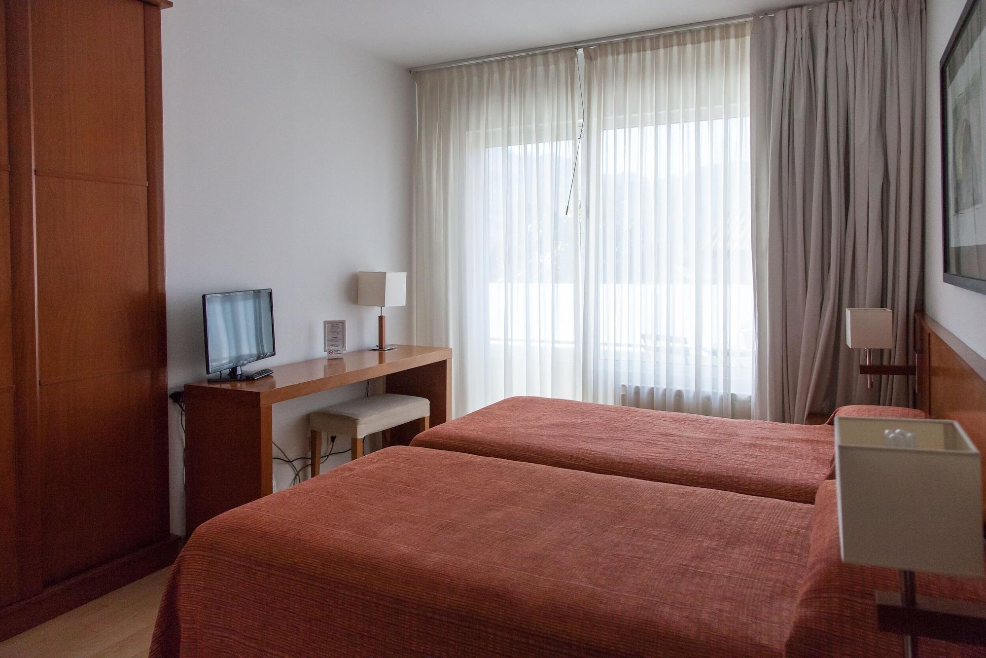 Hotel Miera Lierganes Bagian luar foto